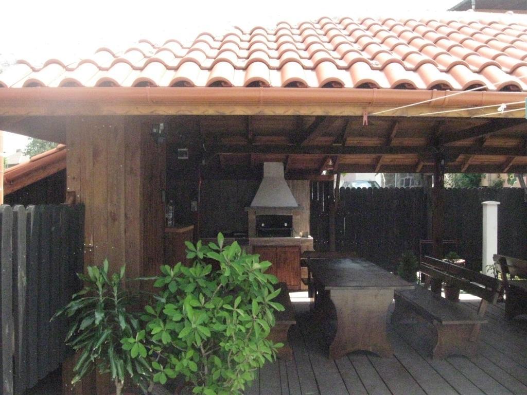 Guest House Chinar 08 เกียร์โกโว ภายนอก รูปภาพ